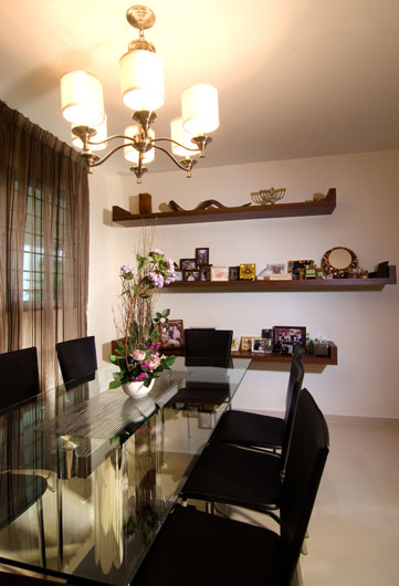 Cosy Dining Area