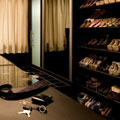 Interior Design: Beautiful Contemporary Walk-in Wardrobe