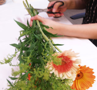 Home Decor and Handicraft: Trim the stems of the flowers